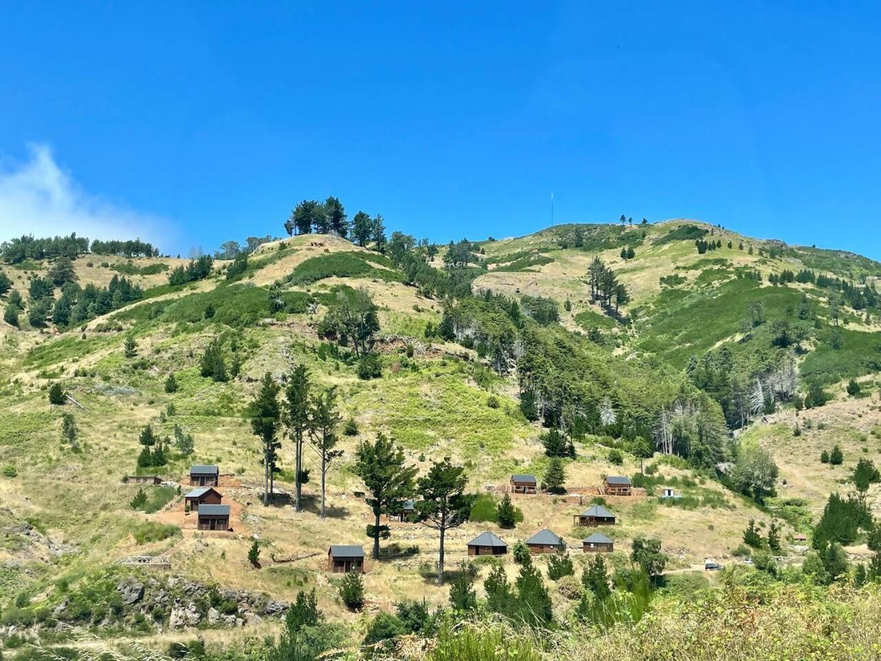Отель Mountain Eco Shelter 3 Corujeira de Dentro Экстерьер фото